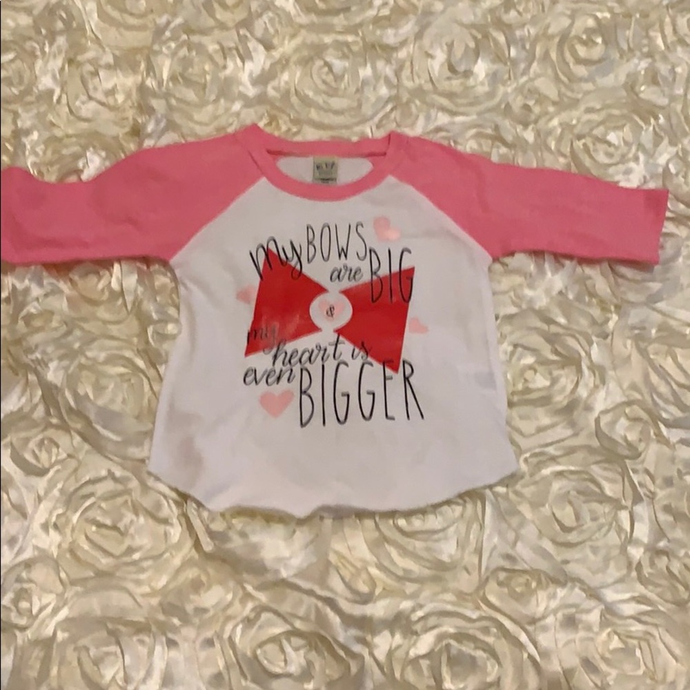 Valentines Day Bows are bigger tee